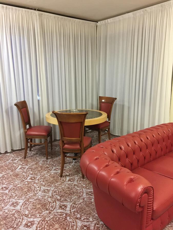 Hotel Attico Chianciano Terme Bagian luar foto